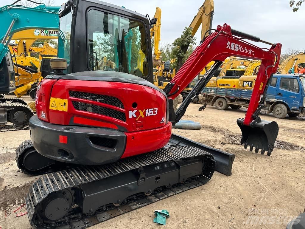 Kubota 163 Pelle sur chenilles