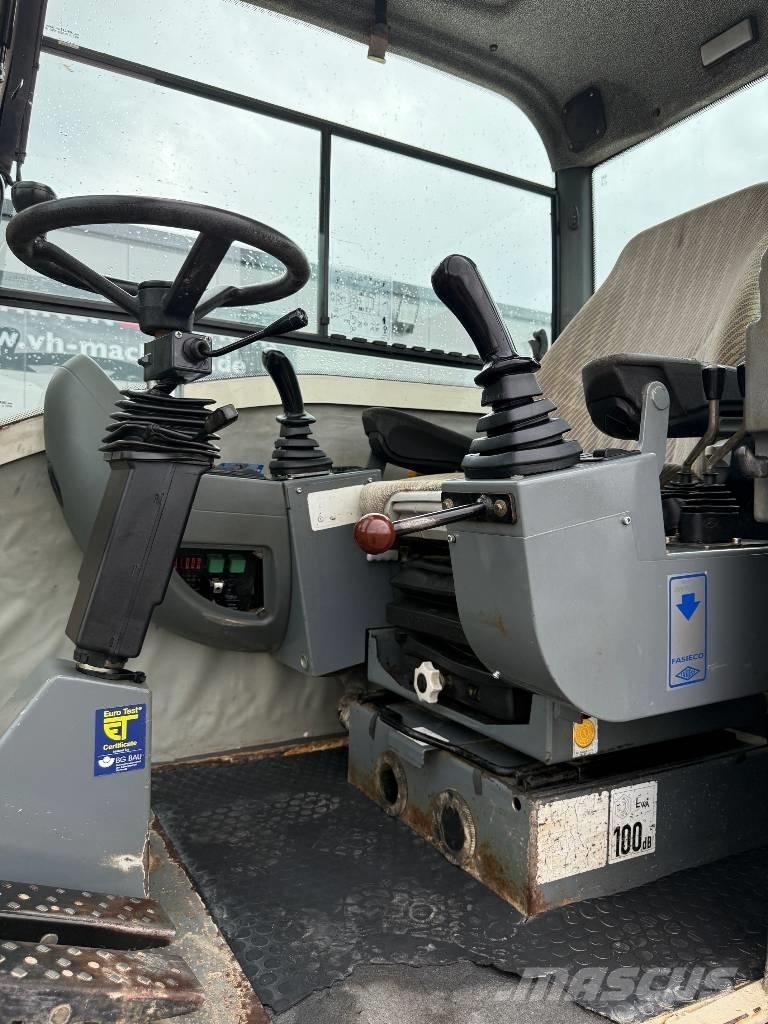 Terex TW 110 Pelle sur pneus