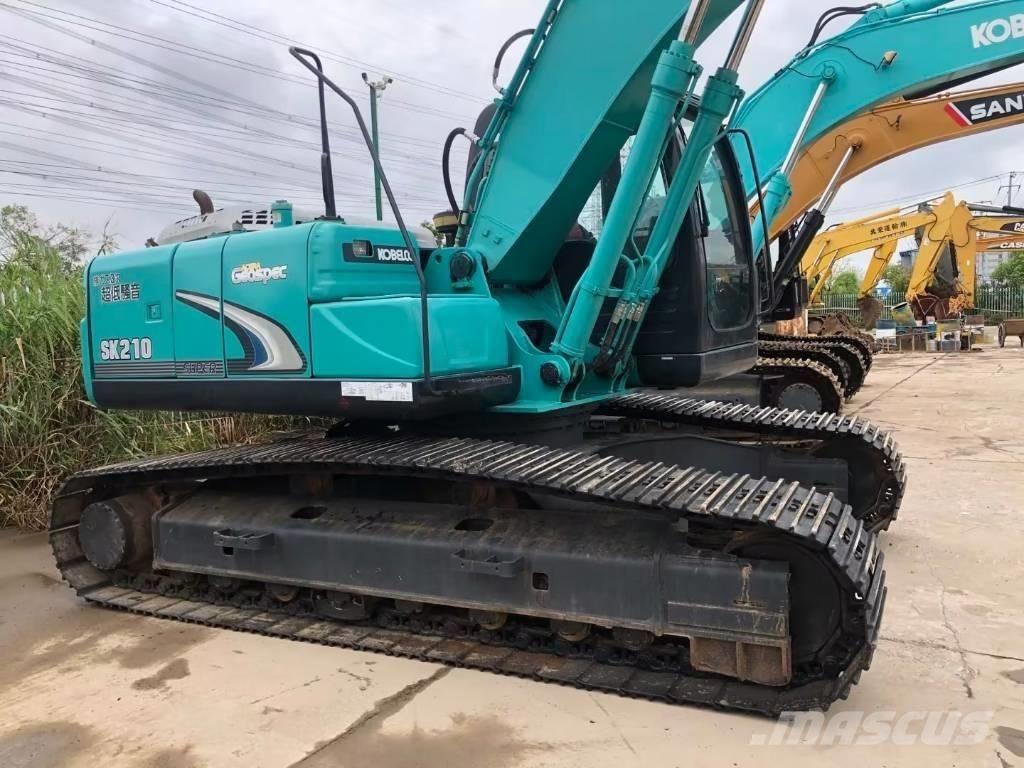 Kobelco SK 210 Pelle sur chenilles