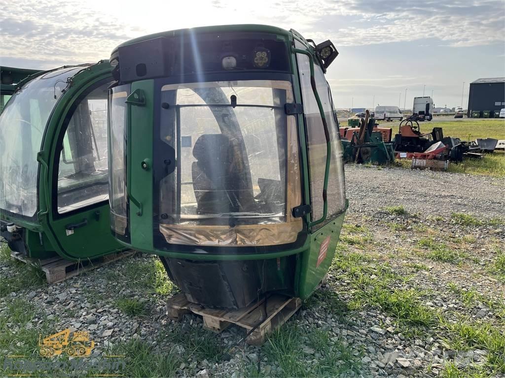 John Deere 1010E Cabine