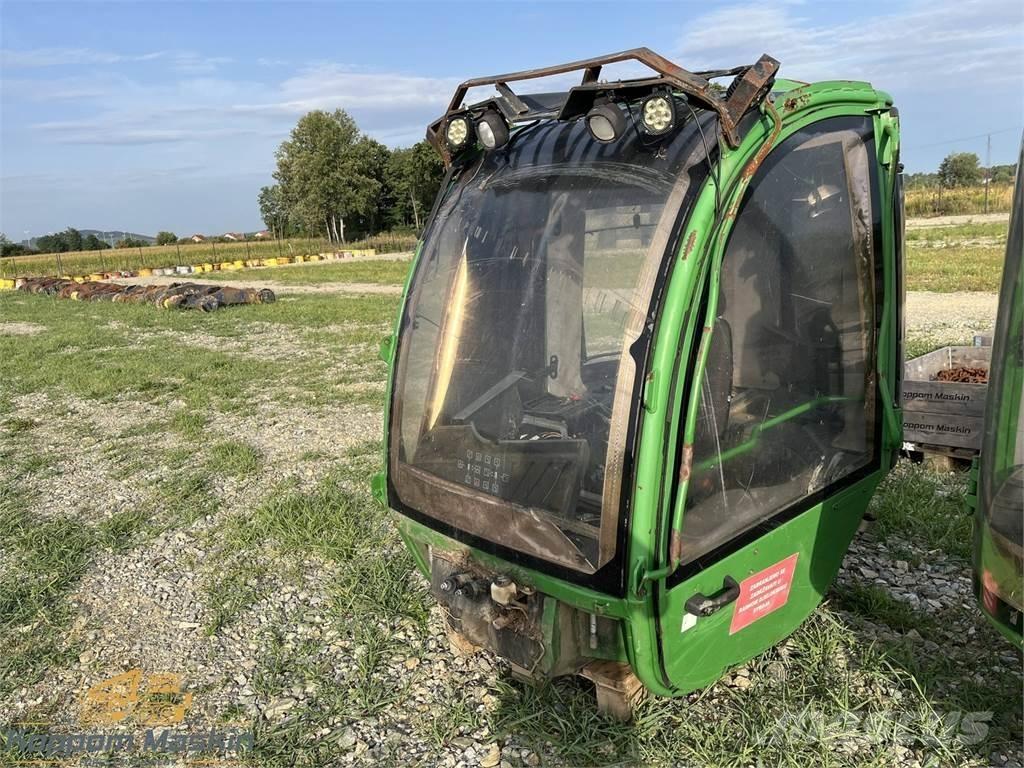 John Deere 1010E Cabine