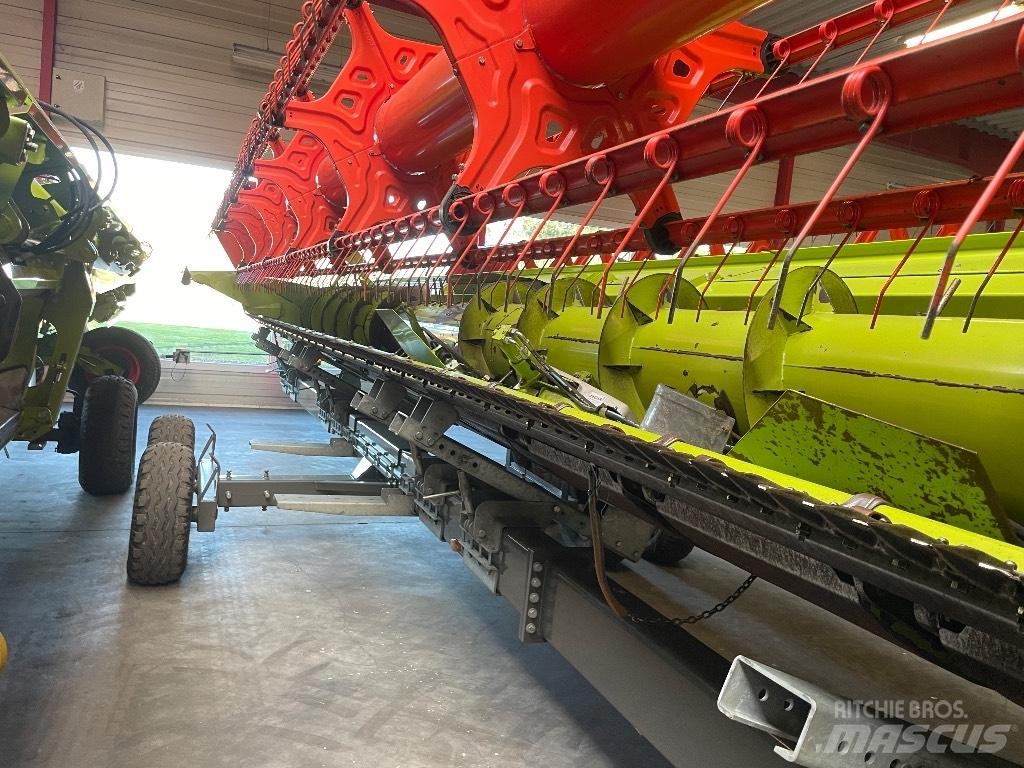 CLAAS Lexion 660 Moissonneuse batteuse