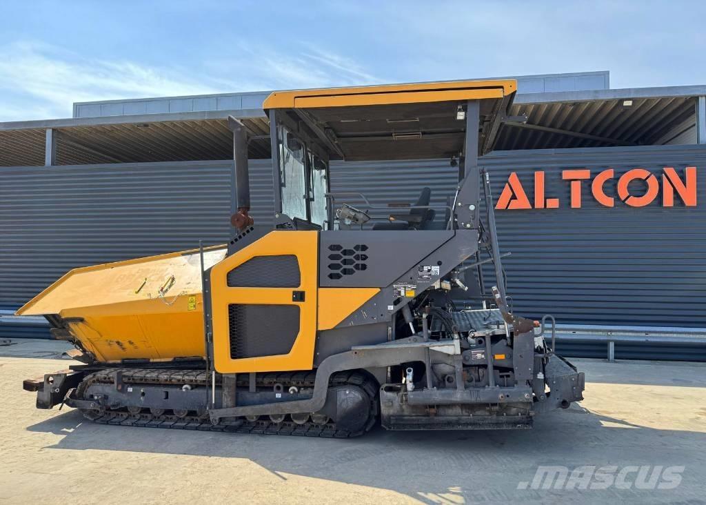 Volvo P 6820C Finisseur