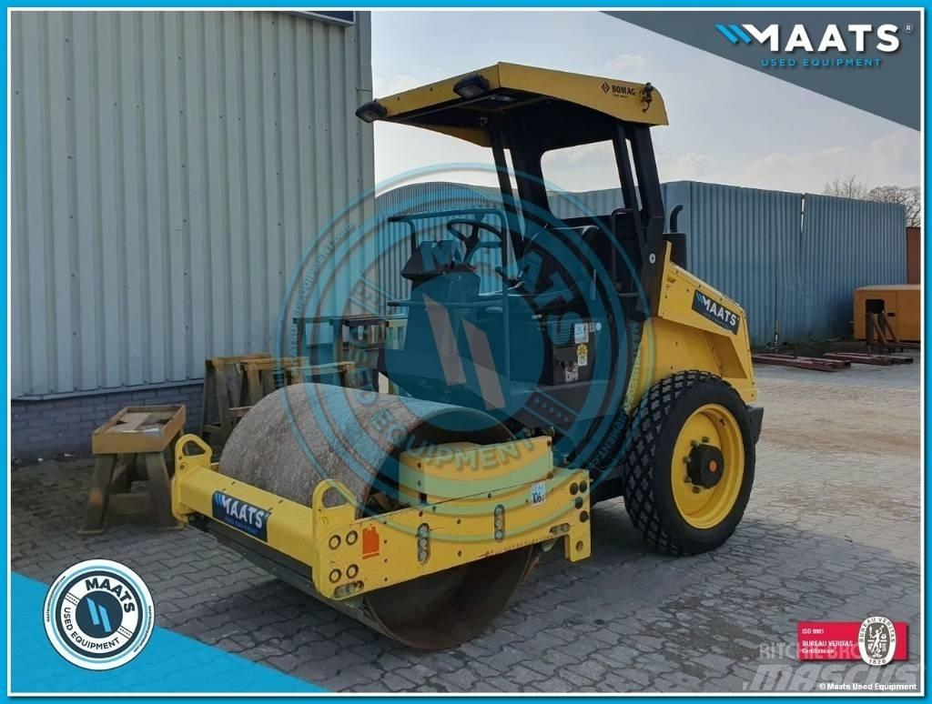 Bomag BW 124 D H-4 Rouleaux monocylindre