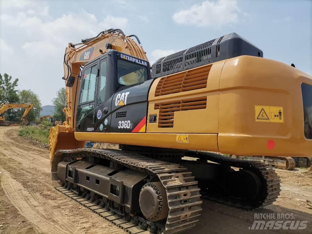 CAT 336 D Pelle sur chenilles