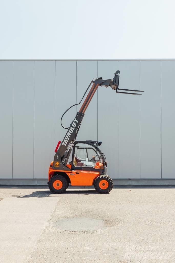 Ausa T 144 H Chariot télescopique