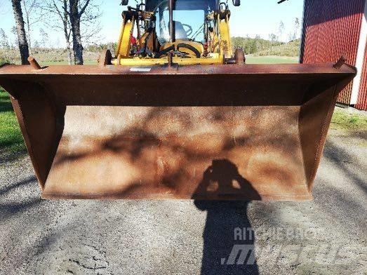 JCB 4 X Chargeuse sur pneus