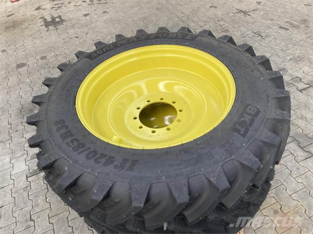 BKT 420/85R38 Pneus, roues et jantes
