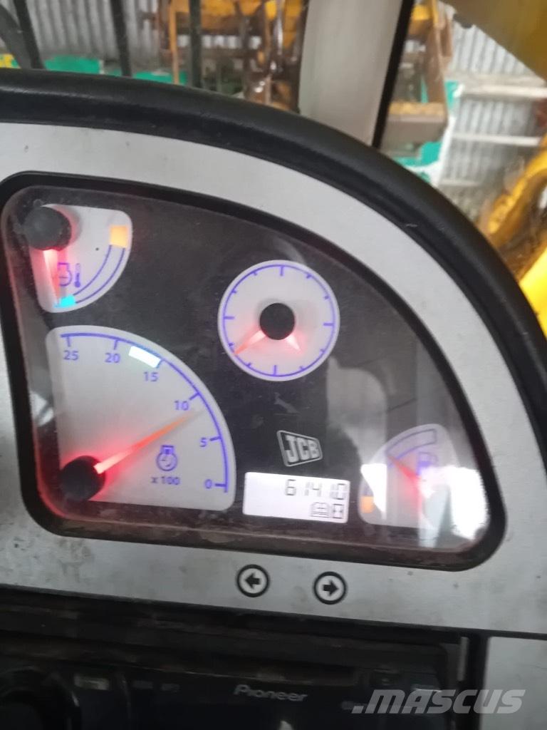 JCB 540-140 Chariot télescopique