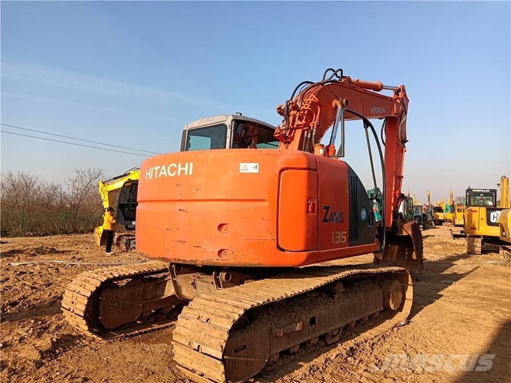 Hitachi ZX135US Pelle sur chenilles