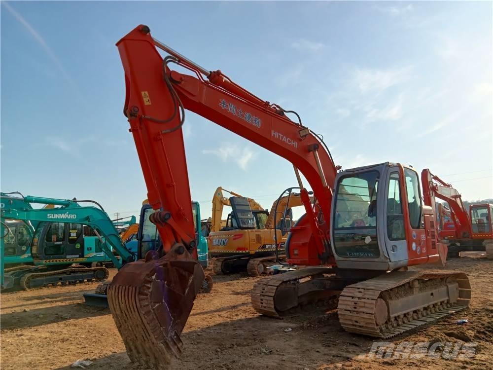 Hitachi ZX135US Pelle sur chenilles