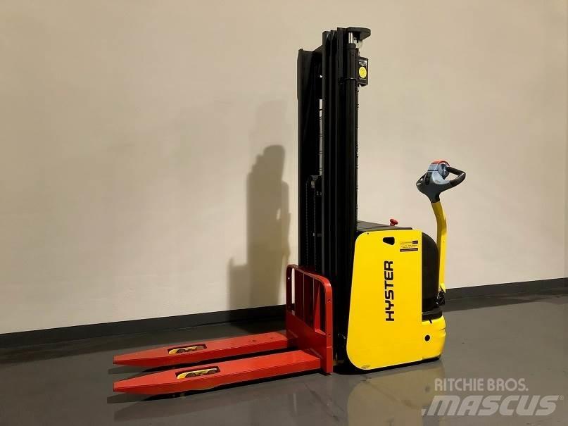 Hyster S1.6AC Gerbeur accompagnant