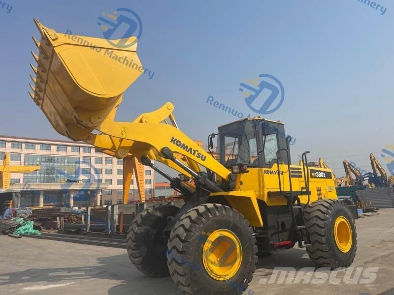 Komatsu WA380 Chargeuse sur pneus
