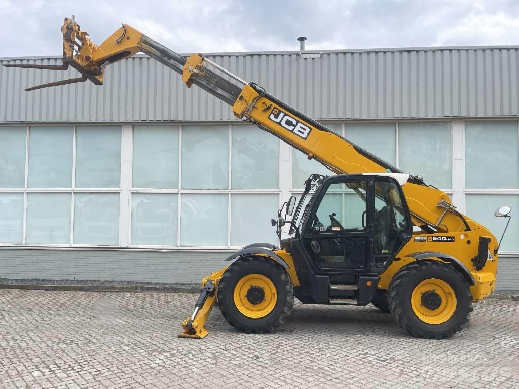 JCB 540-140     2016 Chariot télescopique