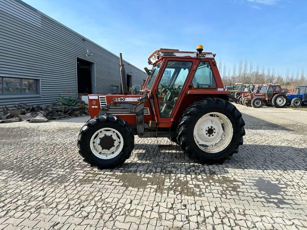 Fiat 85-90 DT Tracteur