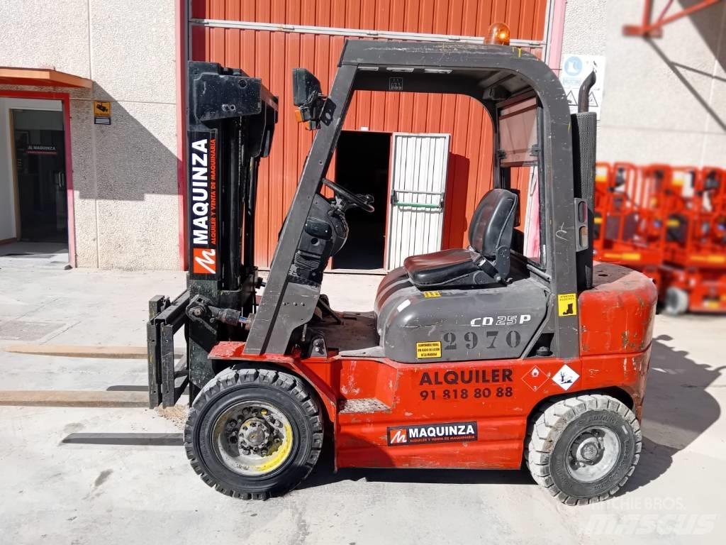 Manitou CD 25 P Chariots diesel
