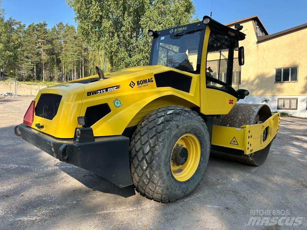 Bomag BW 213 Rouleaux monocylindre