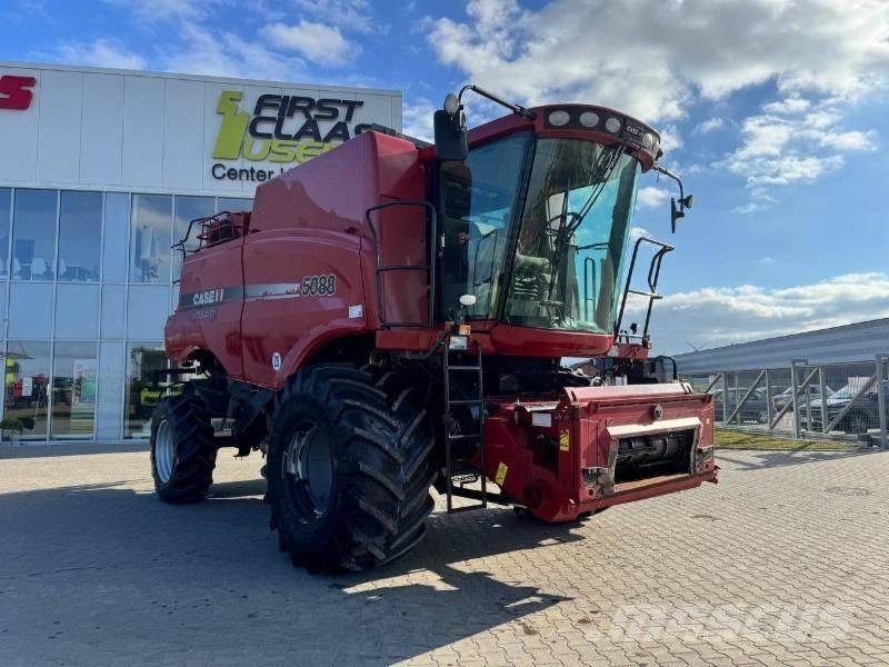 Case IH AF 5088 Moissonneuse batteuse