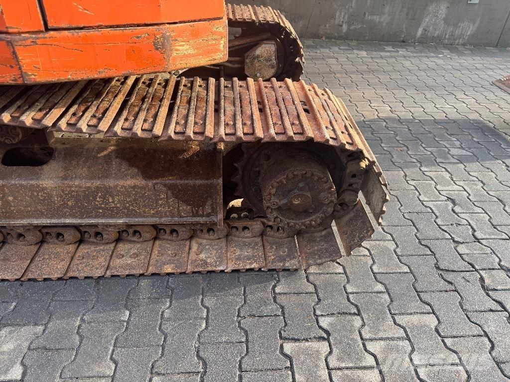 Hitachi EX 60 Mini pelle < 7t