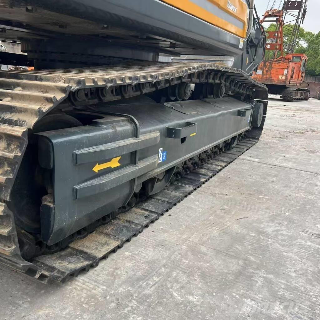 Hyundai R330LC-9T Pelle sur chenilles