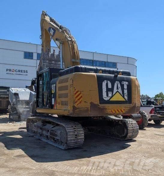 CAT 330 Pelle sur chenilles