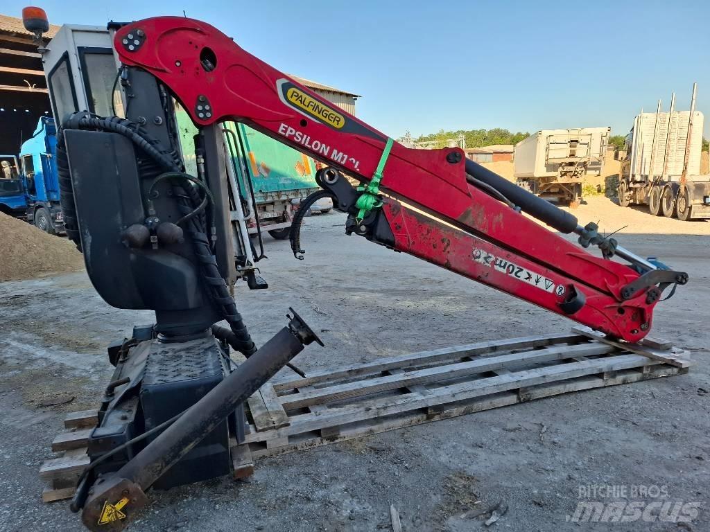 Epsilon M 12 L Grue forestière