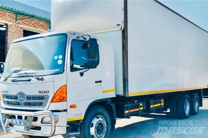 Hino 500 2626 Autre camion