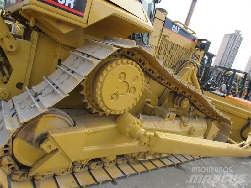CAT D 6 R Niveleuse
