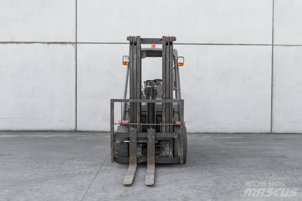 Manitou MI 30 D Chariots diesel