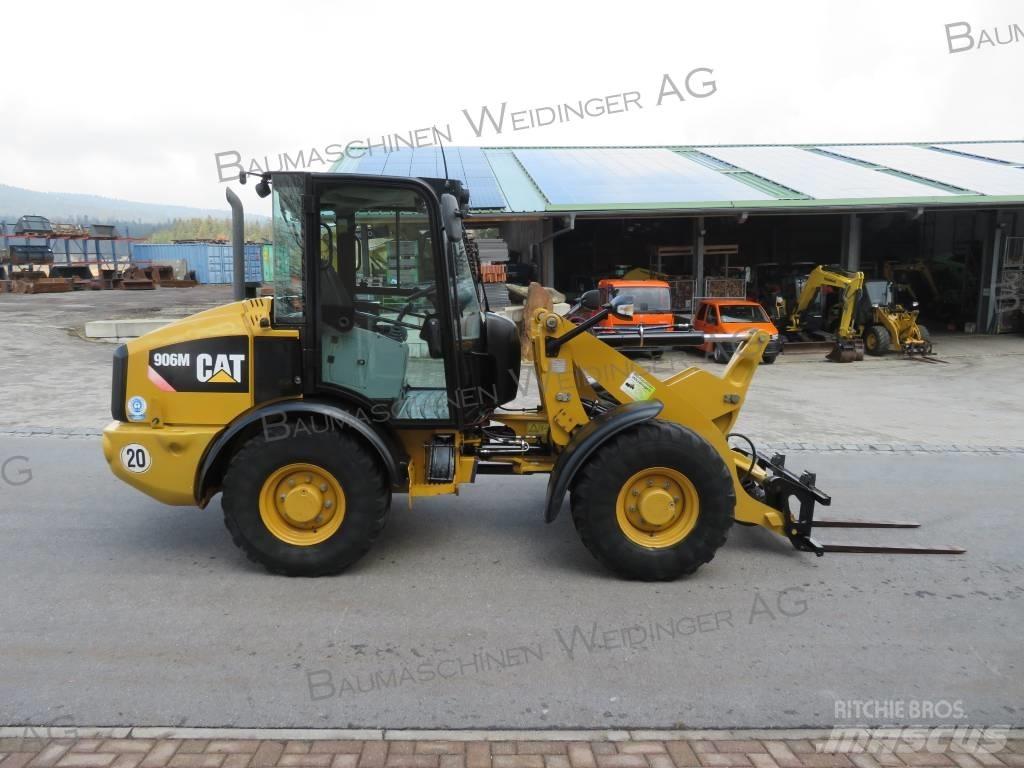 CAT 906M Chargeuse sur pneus