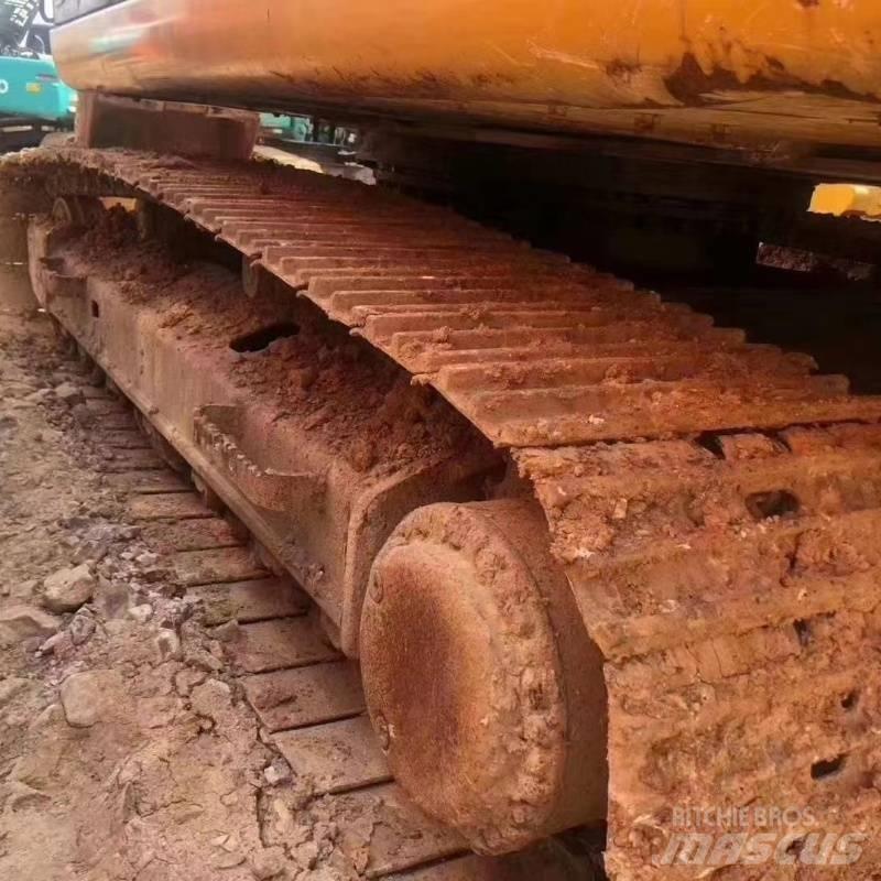 CAT 324 Pelle sur chenilles