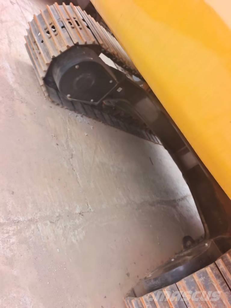 CAT 323 GC Pelle sur chenilles