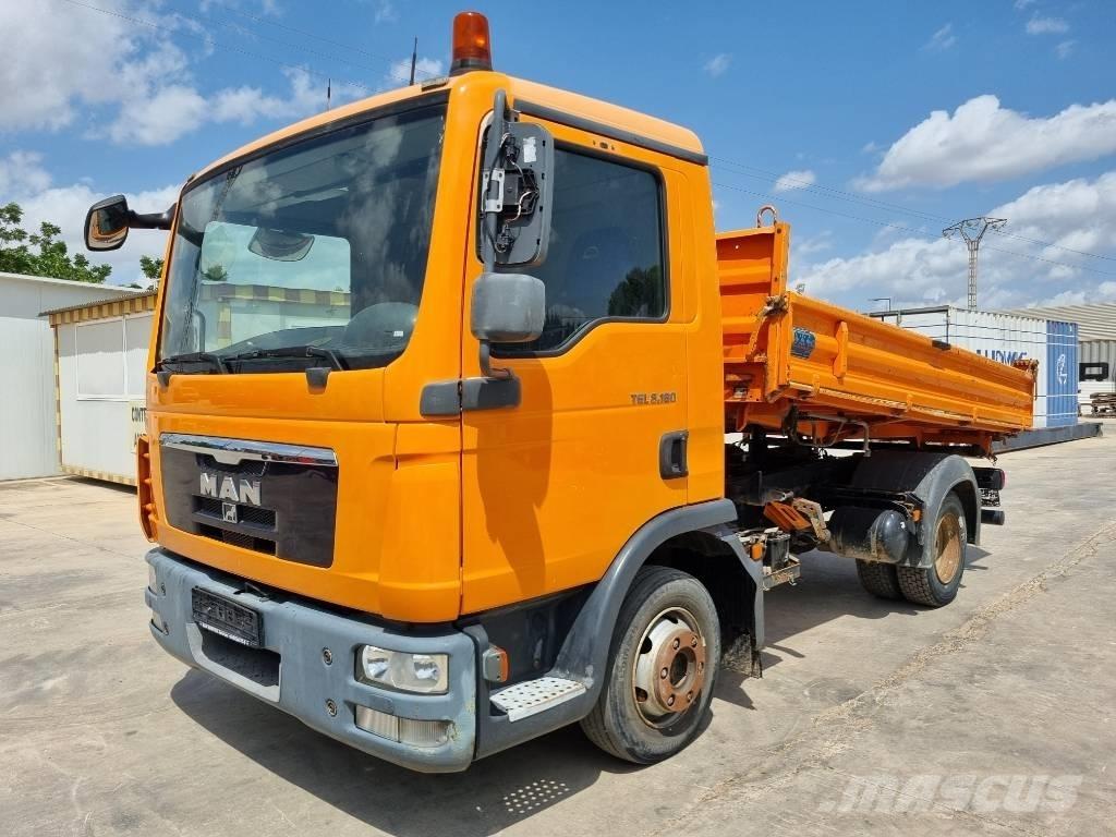 MAN 8.180 Camion benne