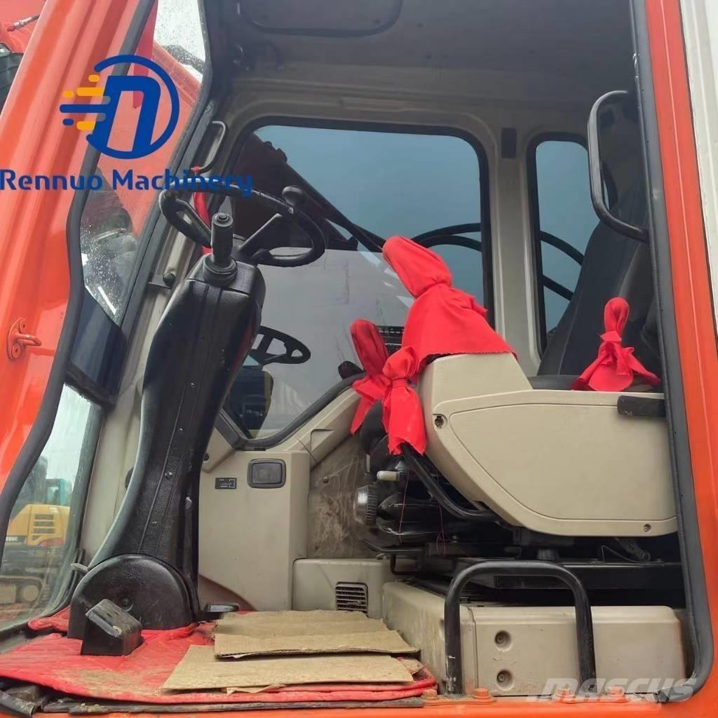 Doosan DX150W-7 Pelle sur pneus