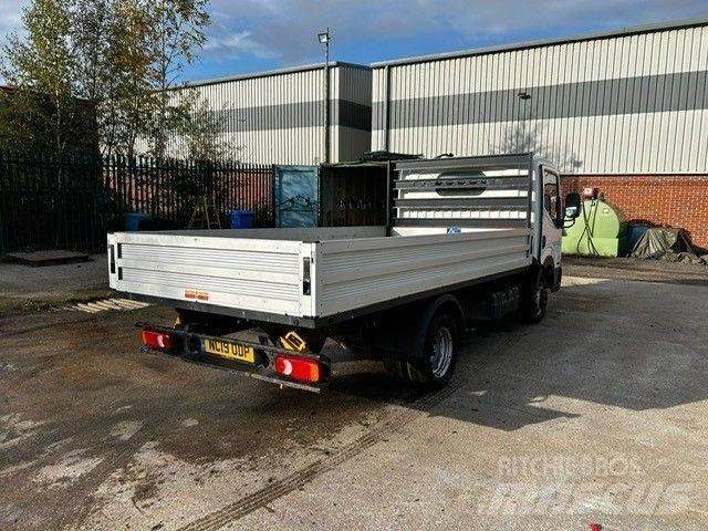 Nissan NT400 Cabstar Utilitaire benne
