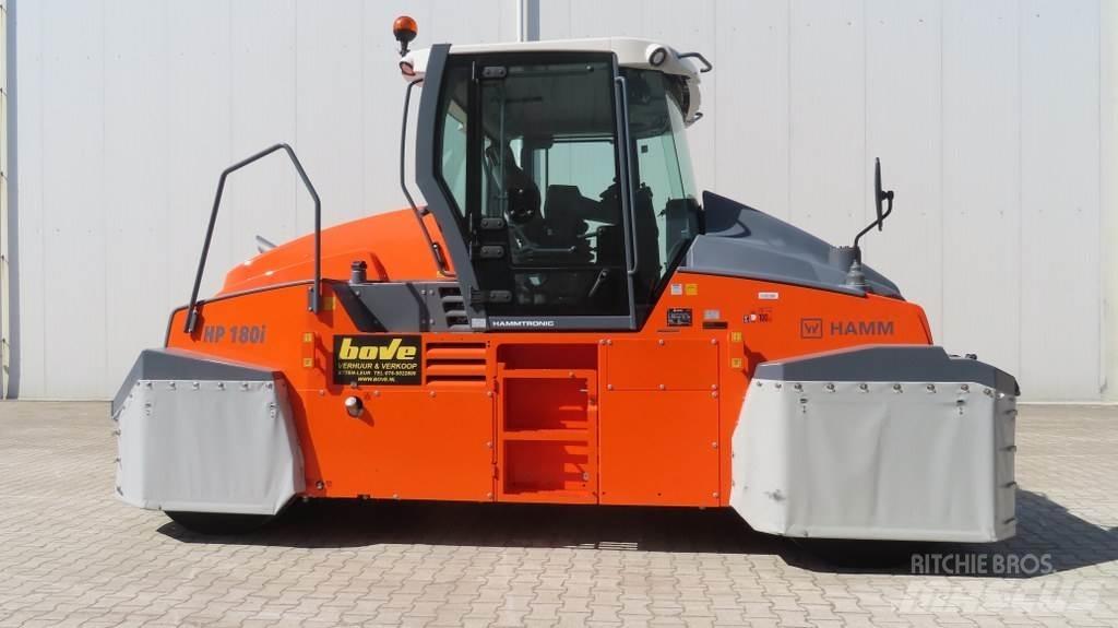 Hamm HP 180i Rouleaux à pneumatiques