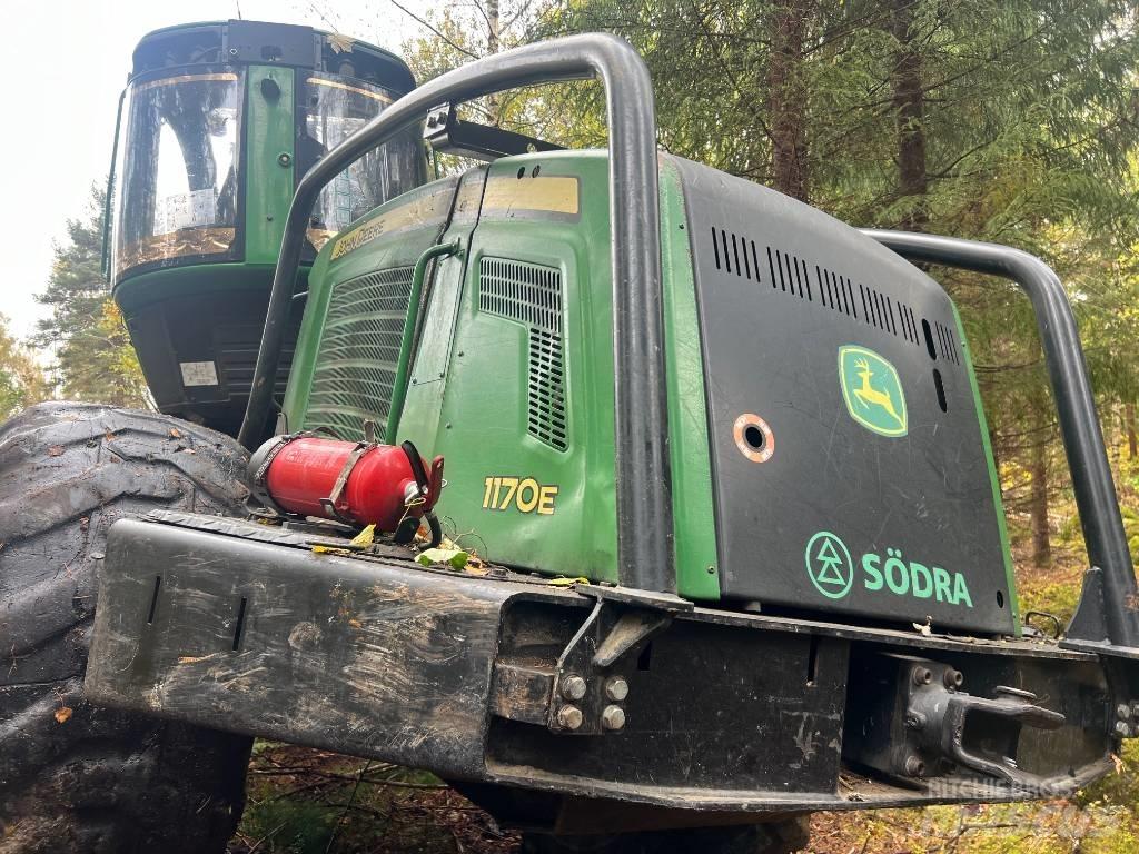 John Deere 1170 E Abatteuse