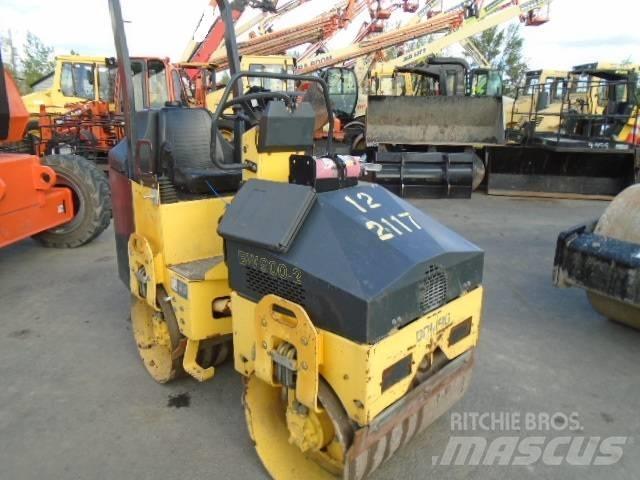 Bomag BW 900-2 Rouleaux tandem