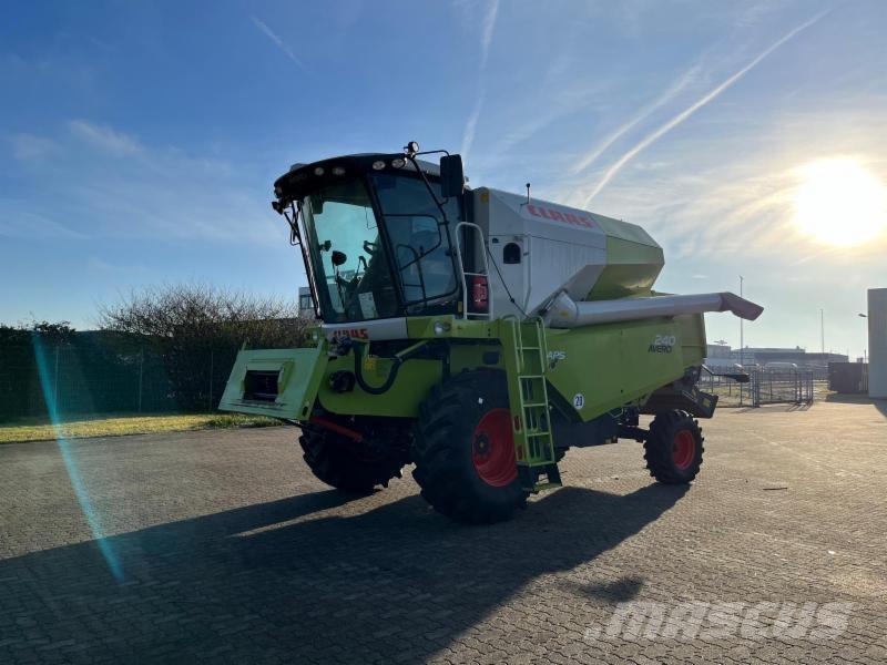 CLAAS AVERO 240 Moissonneuse batteuse