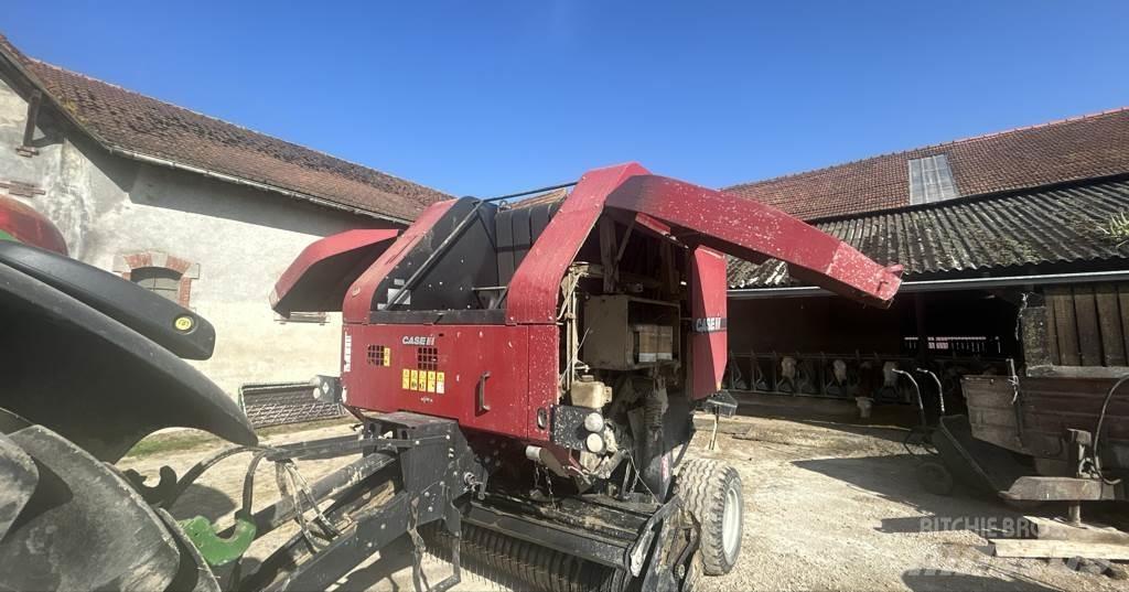 Case IH RB 464 Presse à balle ronde