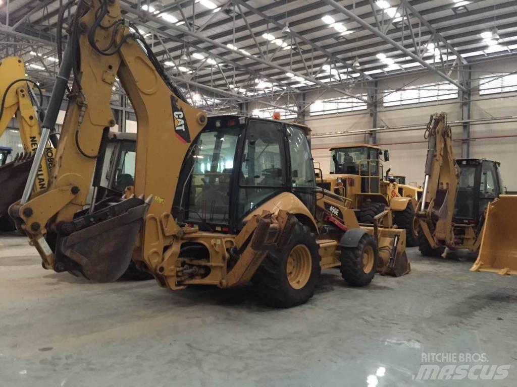 CAT 450 E Tractopelle