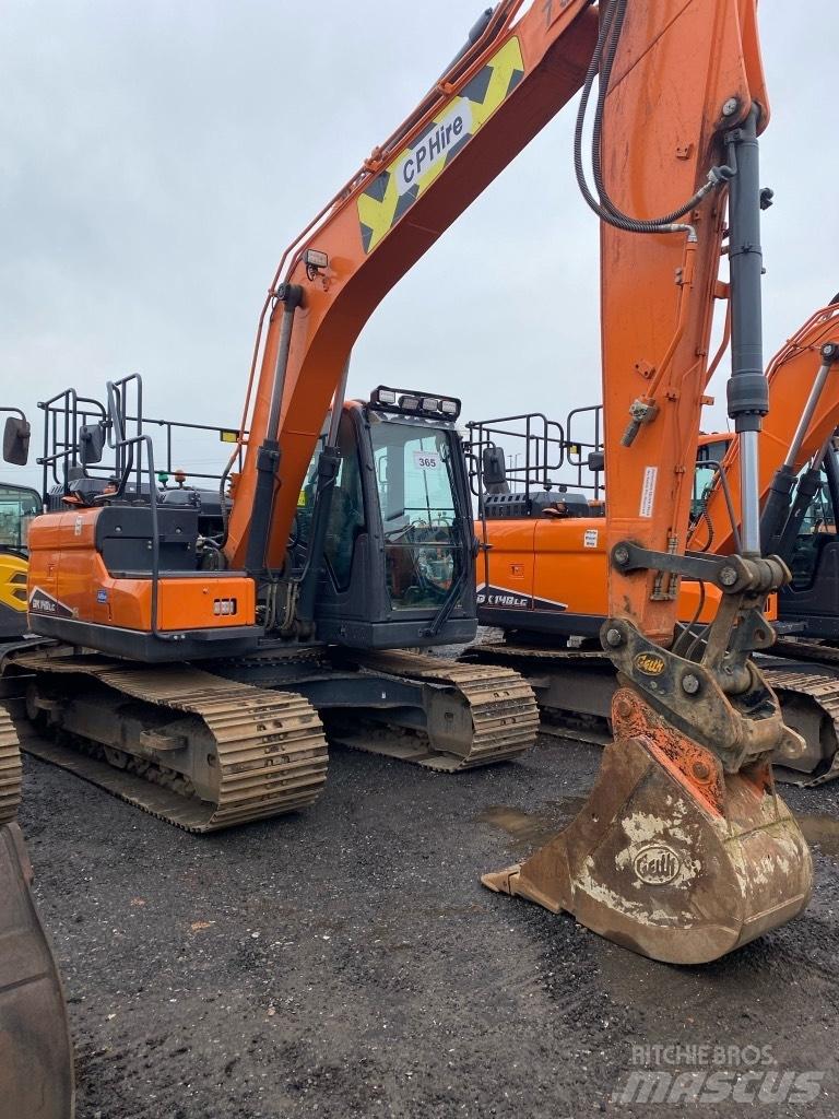 Doosan DX 140 LC Pelle sur chenilles