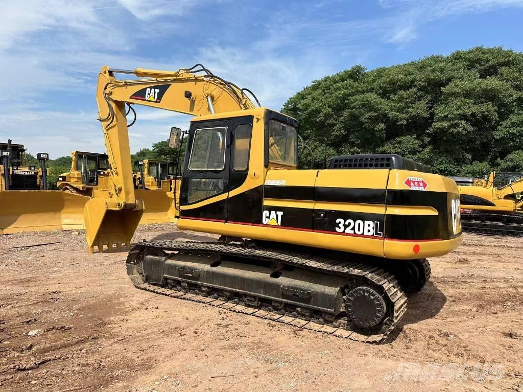 CAT 320 B Pelle sur chenilles