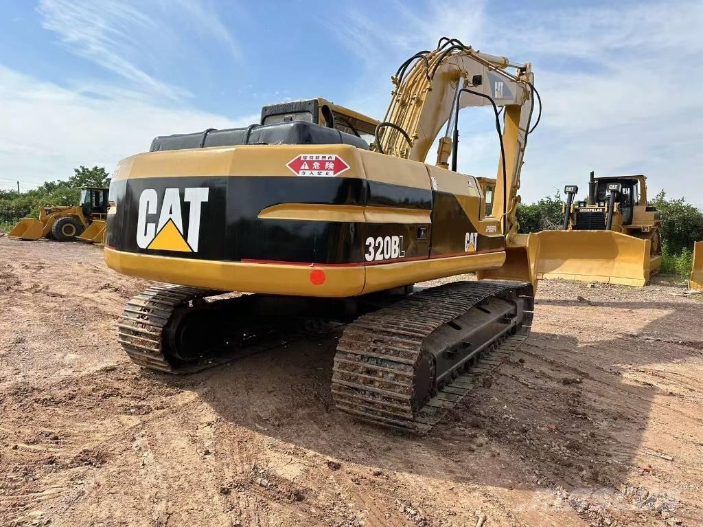 CAT 320 B Pelle sur chenilles
