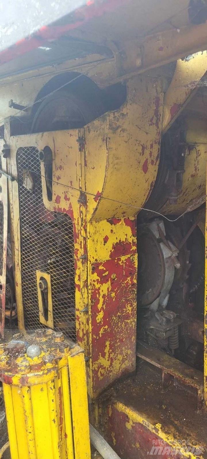 Link-Belt LS-108 Grue sur chenilles