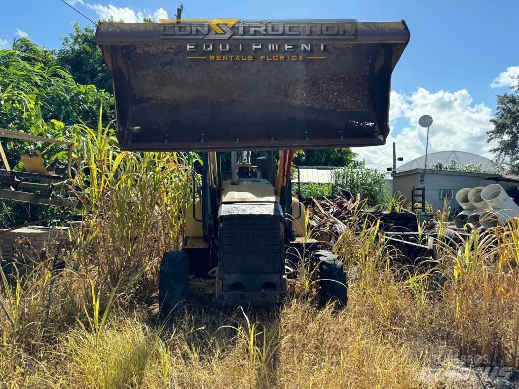 CAT 415F 2 Tractopelle