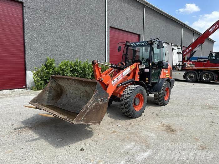 Kubota R065 Chargeuse sur pneus