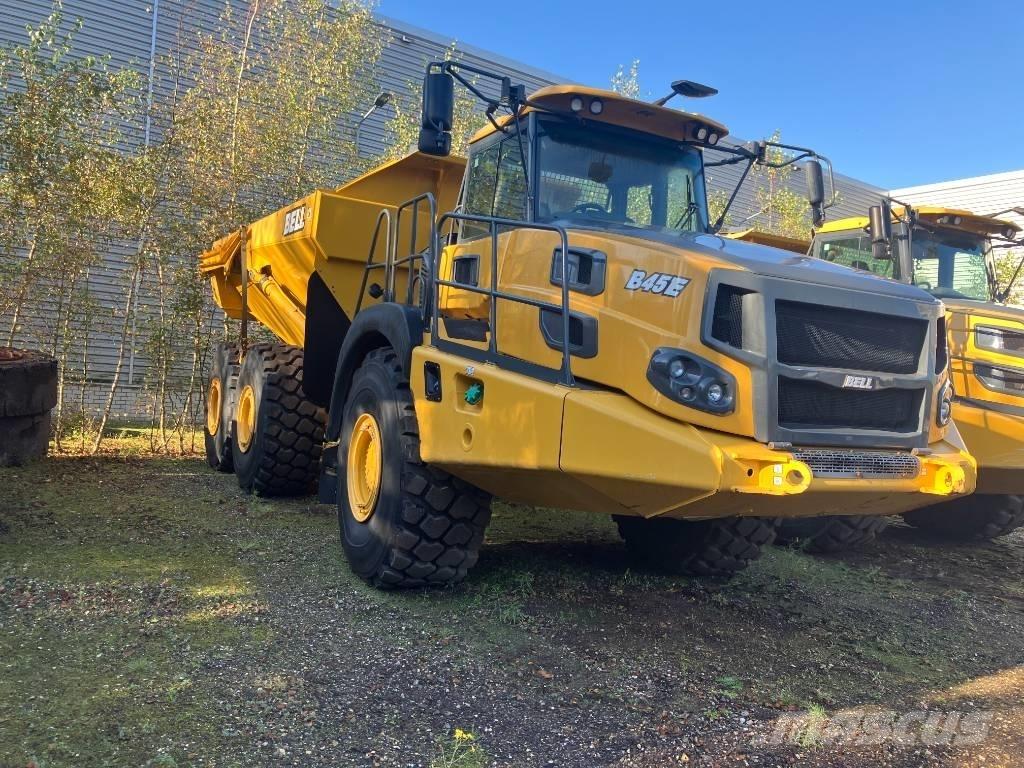 Bell B45E 6x6 Tombereau articulé