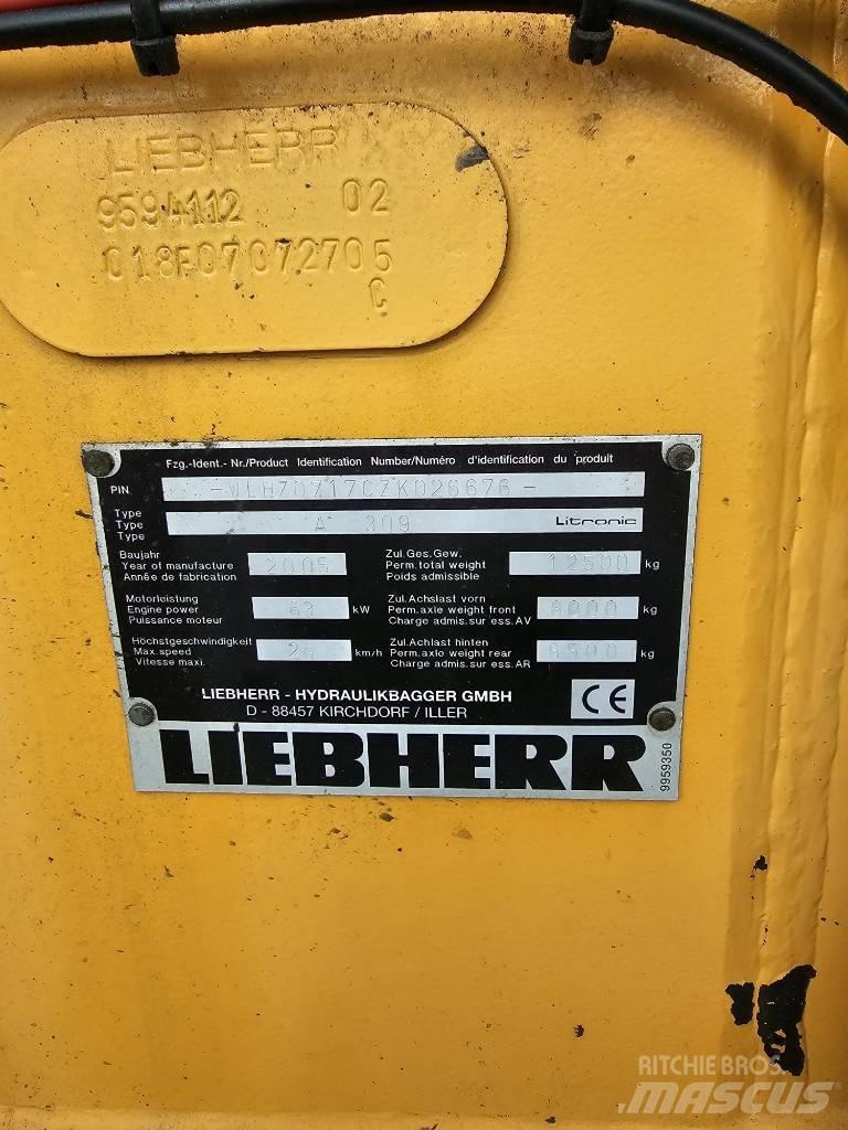 Liebherr A 309 Pelle sur pneus