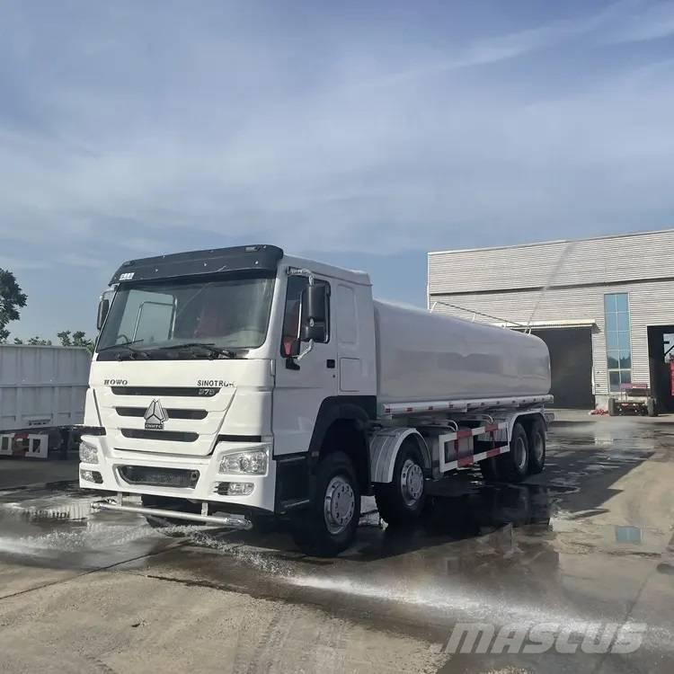 Howo 375 8x4 Camion citerne à eau